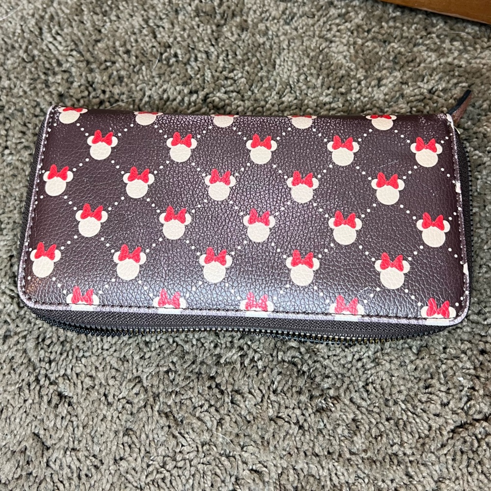 Disney Minnie Mouse Wallet